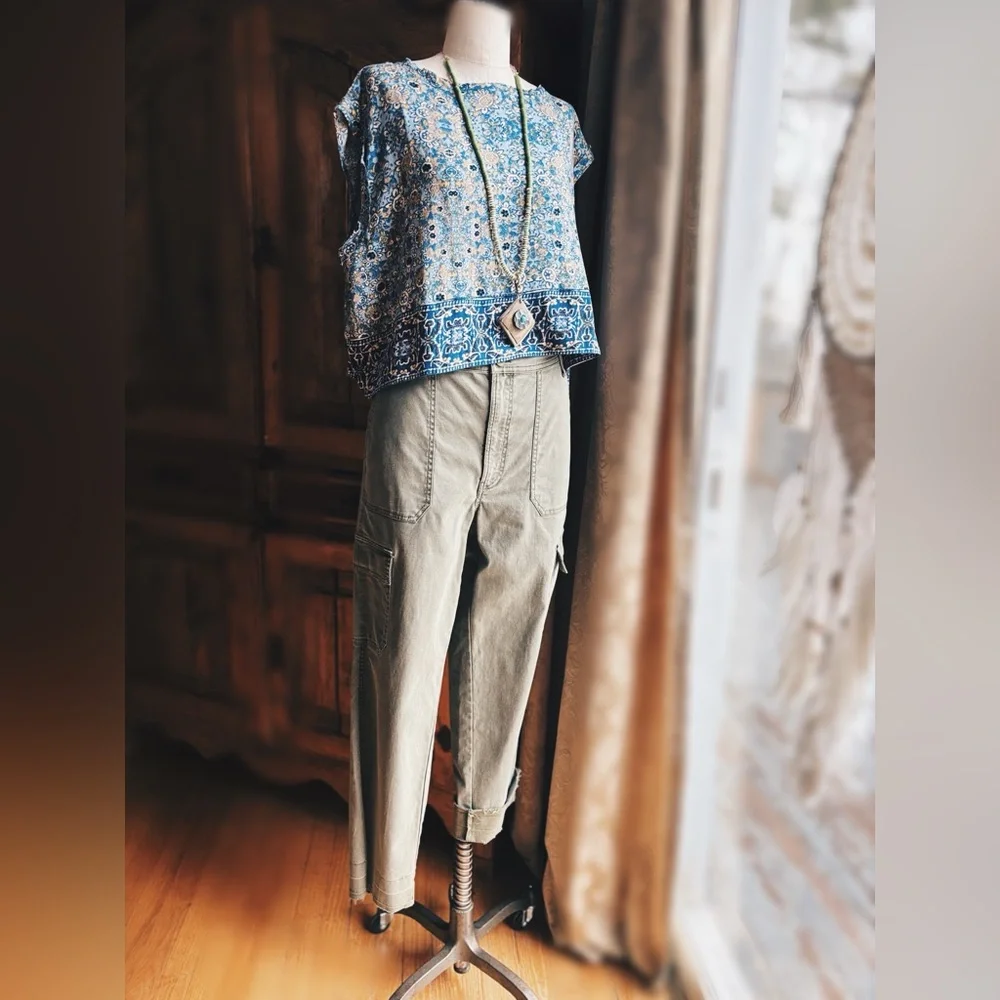 Free People Oversized XS Blue Floral Boxy Tank - NWOT - Raw Edge Detail - Picture 4 of 12